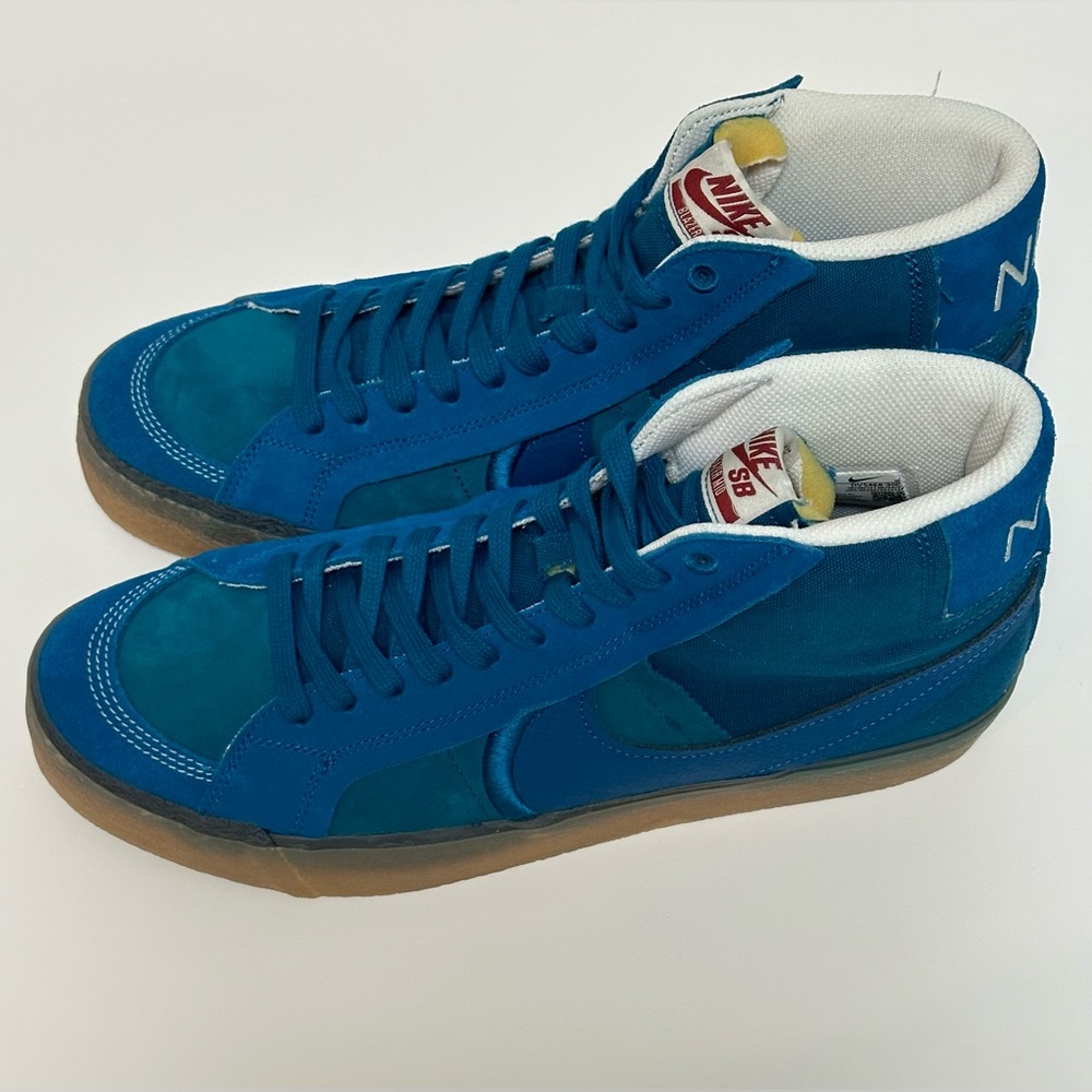 (SOLD) Nike SB Zoom Blazer Men’s Mid Premium Skate Shoes / Blue